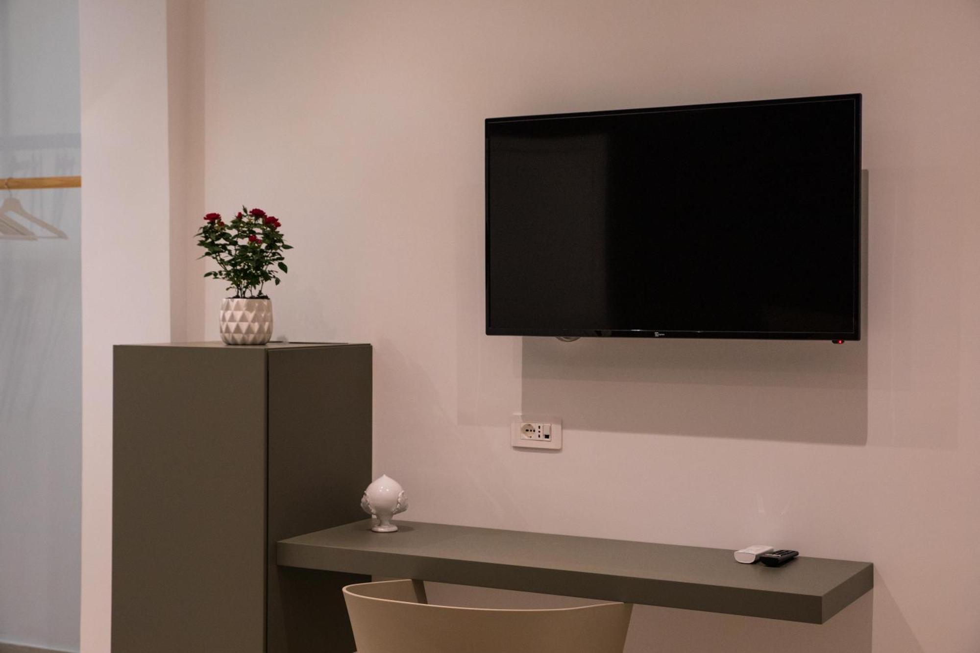 Your House Rooms 3 Conversano Exterior foto